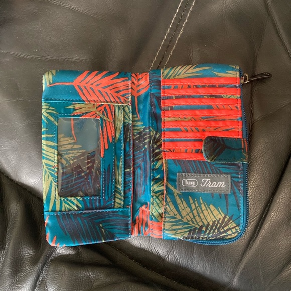 Lug Tram Wallet in Tropical Ocean - Picture 3 of 3